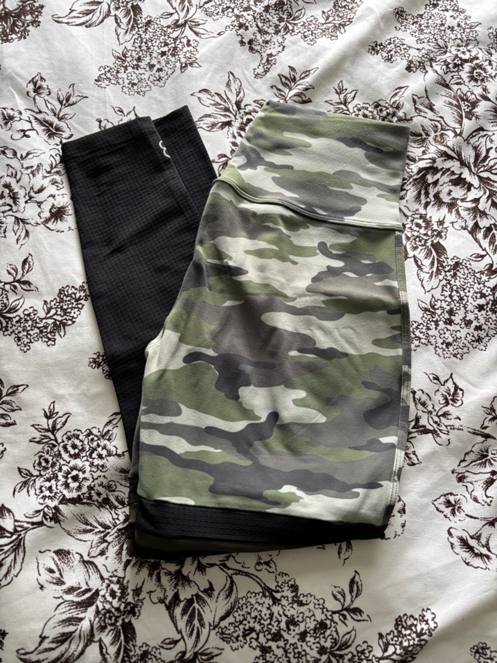 Camo High-Waist Leggings with Black Panel